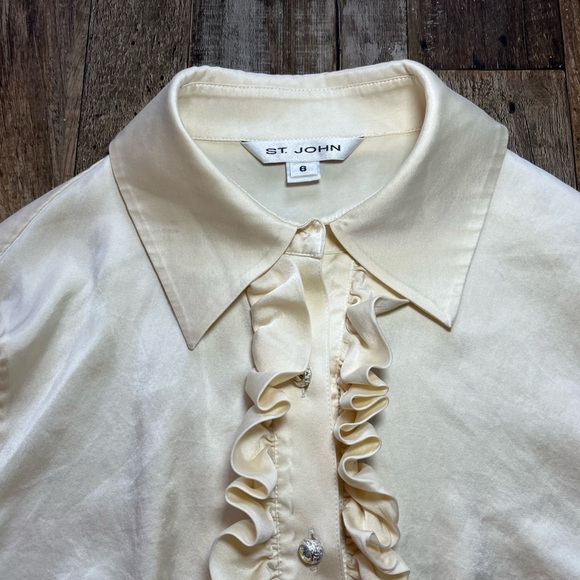 St. John Silk Off White Button Up Blouse Women’s Size 6 - Picture 2 of 6